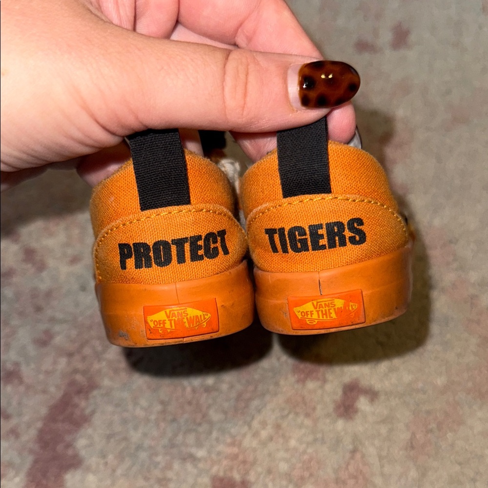 Vans Toddler Tiger Face Slip-On Sneakers - Project Cat - Size 8 - Picture 6 of 7
